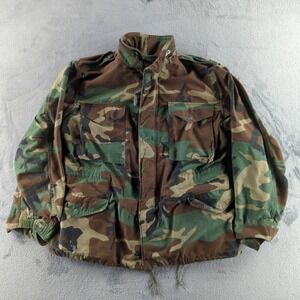 Vintage US Military Jacket Medium M-65 Field Woodland Camo Golden Mfg 1988